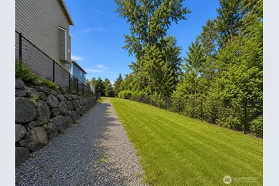 2744 S 120th Place, Seattle, WA 98168 - Photo 31