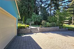 313 NE 191st St, Shoreline, WA 98155 - Photo 3