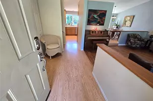 313 NE 191st St, Shoreline, WA 98155 - Photo 11