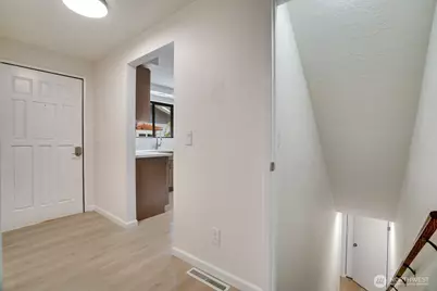 4270 Fir Drive NE, Bremerton, WA 98310 - Photo 3