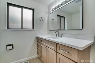 4270 Fir Dr NE, Bremerton, WA 98310 - Photo 15