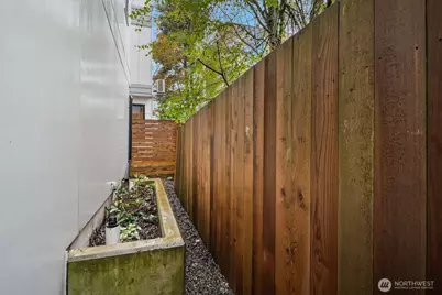1406 21st Avenue #A, Seattle, WA 98122 - Photo 25