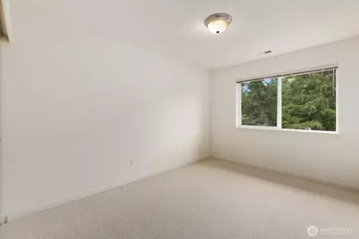 207 Edmonds Place NE, Renton, WA 98056 - Photo 27