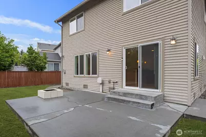 207 Edmonds Place NE, Renton, WA 98056 - Photo 33