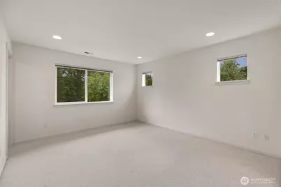 207 Edmonds Place NE, Renton, WA 98056 - Photo 21