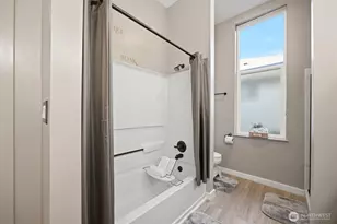 709 SE Songbird Ln, College Place, WA 99324 - Photo 23