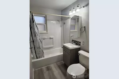 1610 E 31st Street, Bremerton, WA 98310 - Photo 11