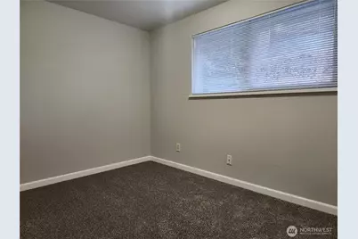 1610 E 31st Street, Bremerton, WA 98310 - Photo 9
