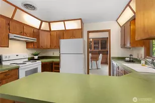 909 10th St, Bellingham, WA 98225 - Photo 3