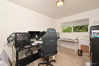 525 E Roy Street, Seattle, WA 98102 - Photo 9