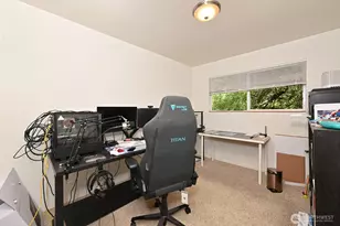 525 E Roy St, Seattle, WA 98102 - Photo 9