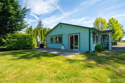 1529 150th Place NW, Marysville, WA 98271 - Photo 3