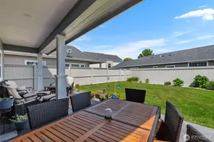2452 NW Columbia Ave, East Wenatchee, WA 98802 - Photo 21