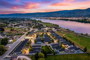 2452 NW Columbia Ave, East Wenatchee, WA 98802 - Photo 23