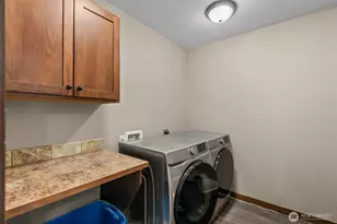 2452 NW Columbia Ave, East Wenatchee, WA 98802 - Photo 9