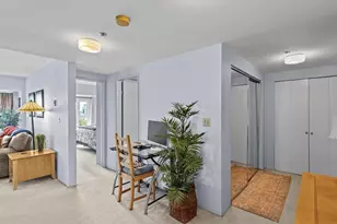 121 Vine St, Seattle, WA 98121 - Photo 9