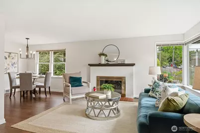 6321 18th Avenue NE, Seattle, WA 98115 - Photo 3