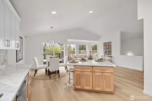 8803 15th Ave NE, Seattle, WA 98115 - Photo 7
