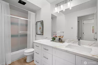 8803 15th Avenue NE, Seattle, WA 98115 - Photo 9
