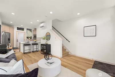 7005 9th Avenue NE, Seattle, WA 98115 - Photo 7
