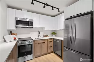 3420 15th Ave W, Seattle, WA 98119 - Photo 9