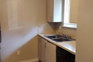 5002 S 58th St, Tacoma, WA 98409 - Photo 9