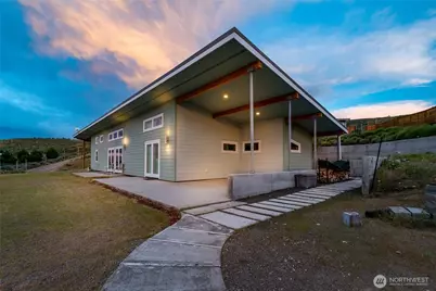 4205 E Plum Pt, Grand Coulee, WA 99133 - Photo 1