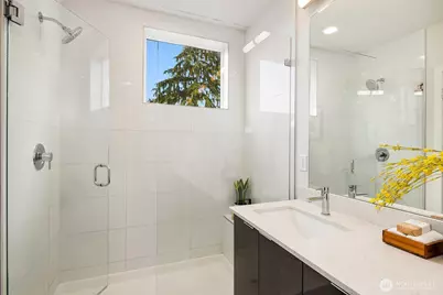 3029 3rd Avenue W #B, Seattle, WA 98119 - Photo 15