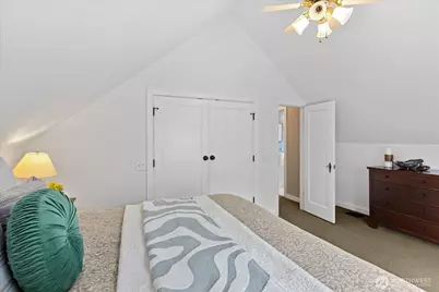 1020 NE 100th Street #1, Seattle, WA 98125 - Photo 19