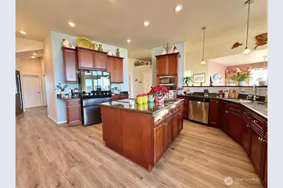 148 Pleasant Hill Drive, Silver Creek, WA 98585 - Photo 17