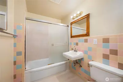 7902 27th Street W, University Place, WA 98466 - Photo 7