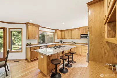 5570 176th Place SE, Bellevue, WA 98006 - Photo 13