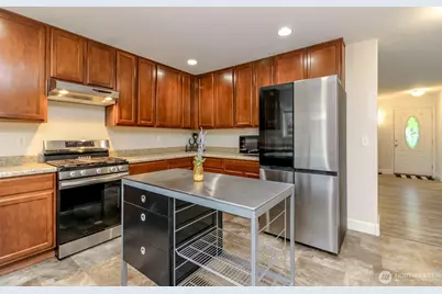 9907 195th Avenue E, Bonney Lake, WA 98391 - Photo 7