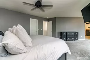 9907 195th Ave E, Bonney Lake, WA 98391 - Photo 25