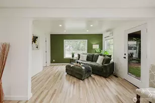 54 Sunnyhill Rd W, Bremerton, WA 98312 - Photo 5