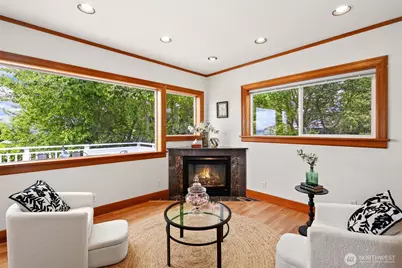 6716 37th Avenue SW, Seattle, WA 98126 - Photo 11