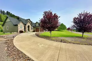 104 Hummingbird Ln, Silver Creek, WA 98585 - Photo 9
