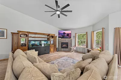 20303 Gardner Court, Burlington, WA 98233 - Photo 5