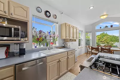 20303 Gardner Court, Burlington, WA 98233 - Photo 15