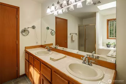 825 204th Drive SE, Snohomish, WA 98290 - Photo 17