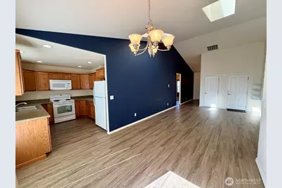 913 S 90th Avenue #2, Yakima, WA 98908 - Photo 3