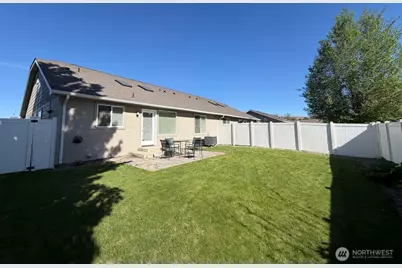 913 S 90th Avenue #2, Yakima, WA 98908 - Photo 13