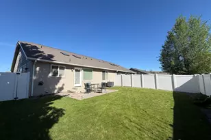 913 S 90th Ave, Yakima, WA 98908 - Photo 13
