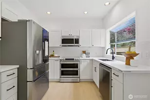 12743 102nd Ave NE, Kirkland, WA 98034 - Photo 11
