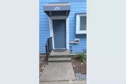 29 146th Avenue SE #C3, Bellevue, WA 98007 - Photo 1