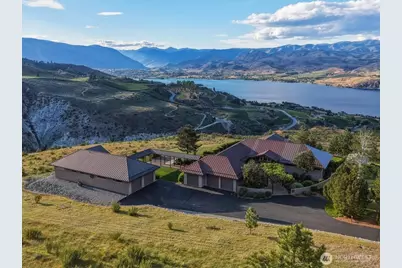 825 Hawks Meadow Road, Chelan, WA 98816 - Photo 1