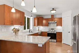 8645 Evergreen Dr NE, Olympia, WA 98506 - Photo 9