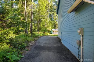 8645 Evergreen Dr NE, Olympia, WA 98506 - Photo 29