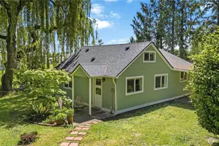 36 E Little Island Rd, Cathlamet, WA 98612 - Photo 3
