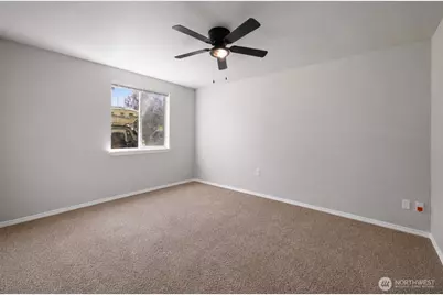 10214 13th Avenue Ct E #E, Tacoma, WA 98445 - Photo 11